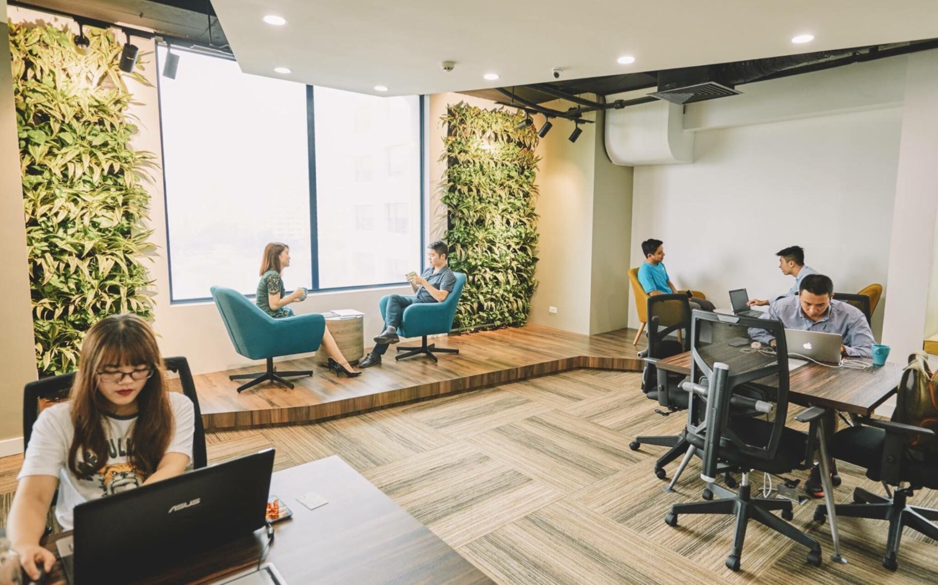 Zusammenarbeit zwischen Kursleitern und externen Experten