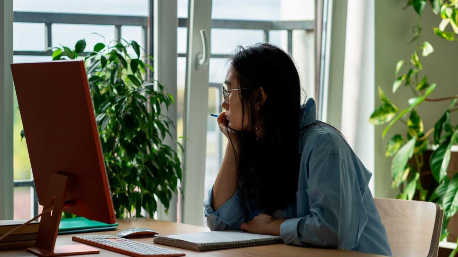 Teilnehmer während einer interaktiven Lerneinheit